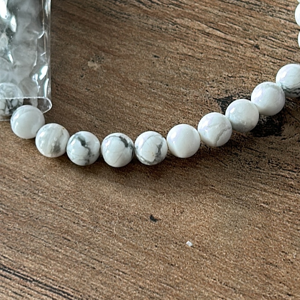 White Howlite Beaded Stretch Bracelet - - Picture 2 of 3